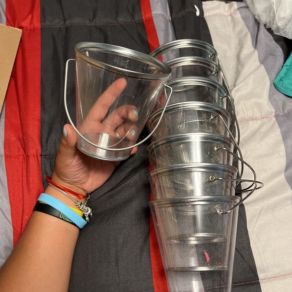 clear mini buckets - Picture 1 of 2